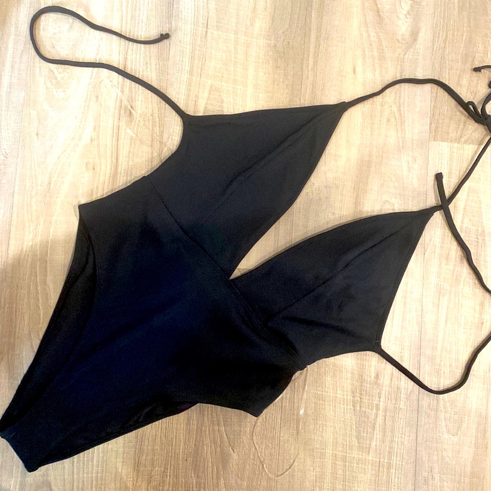 One piece swimsuit from forever 21